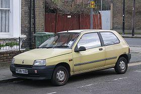 1991 Renault Clio RL (12620142134).jpg