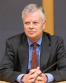 Stephen Kinzer, American author, journalist and academic.jpg