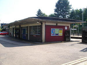 Apsley Station 02 (25-08-2007).JPG