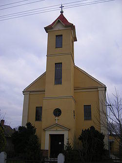 Csallóközaranyos-Katolikus templom.JPG