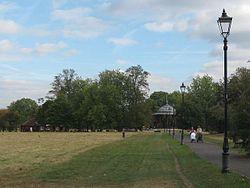 Victorian style lamp posts on the way to Clapham Common Bandstand - geograph.org.uk - 1514161.jpg