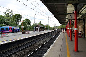Oxenholme Lake District railway station in spring 2013 (1).JPG