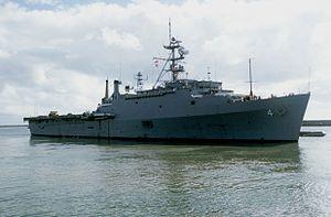 USS Austin (LPD-4) underway in 1982.JPEG
