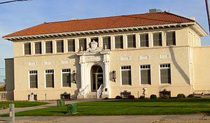 Old Yuma City Hall.jpg