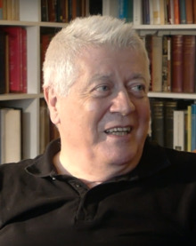 Alan Sked in conversation with Shayan Barjesteh van Waalwijk van Doorn (cropped).png