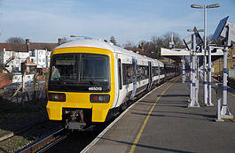 Hayes railway station MMB 01 465013.jpg